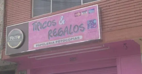 TIPICOS & REGALOS